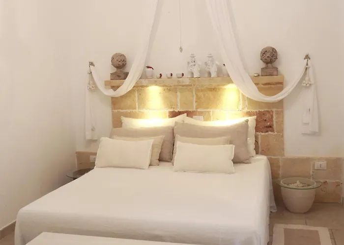 Dina فيلة Nardò