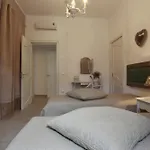 Dina *